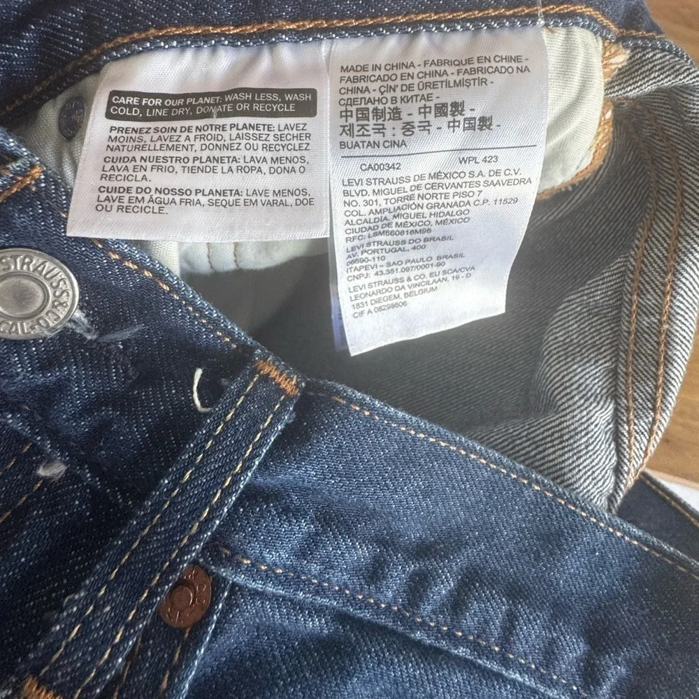 Levi's 501 Men's Straight Jeans in Deep Blue 26x32 y2k trendy 2019 premium - Picture 5 of 10